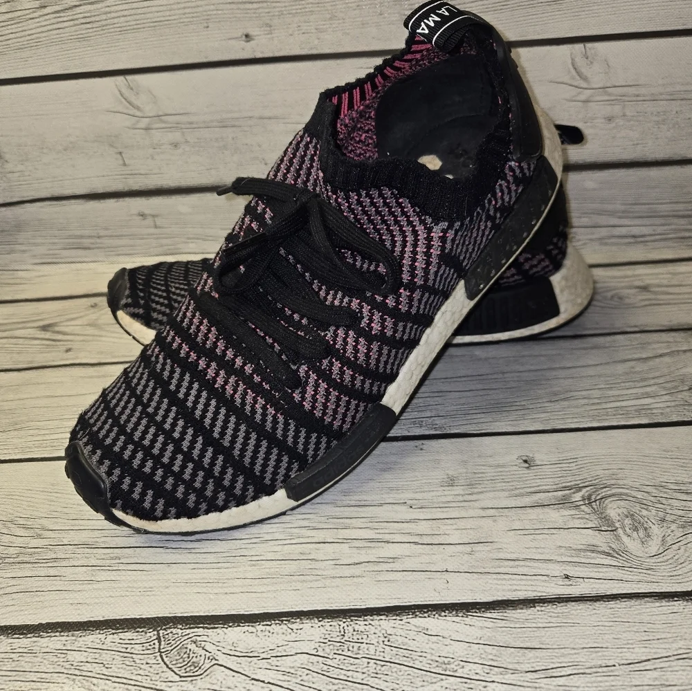 Adidas NMD_R1 STLT Primeknit Solar Pink Black Men’s 10.5 Boost Sneakers